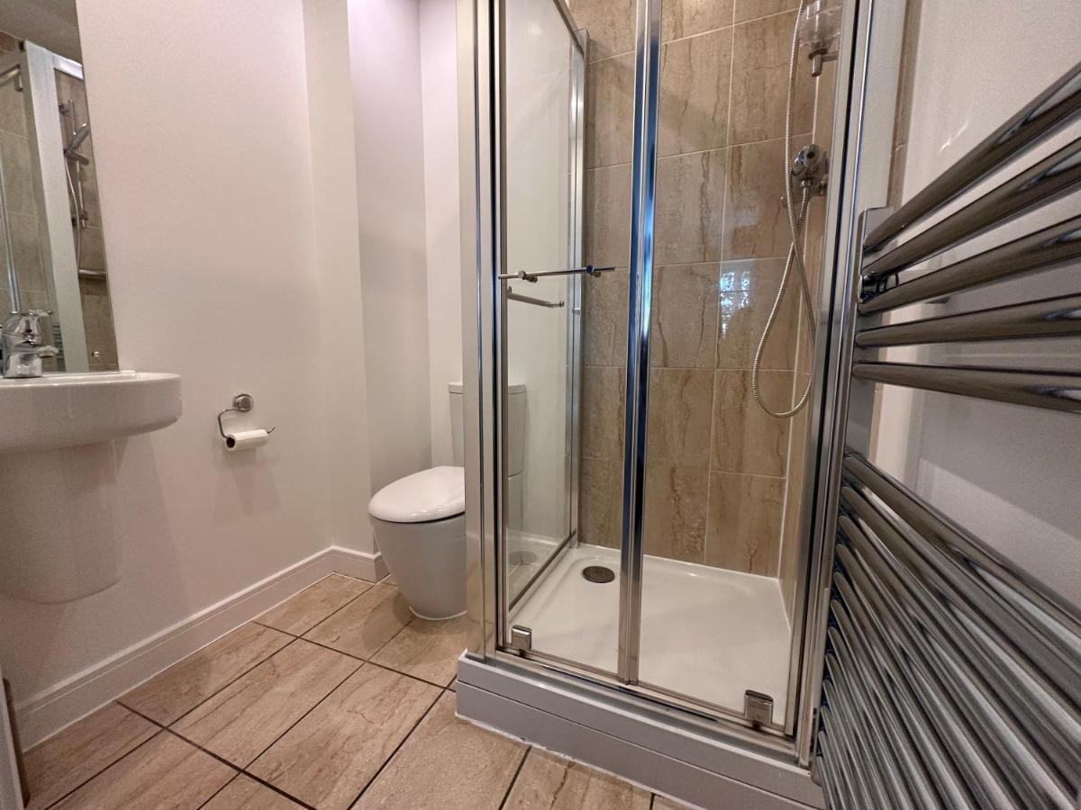 Luxury Apartments - Wallis Square, Farnborough Farnborough  Bagian luar foto