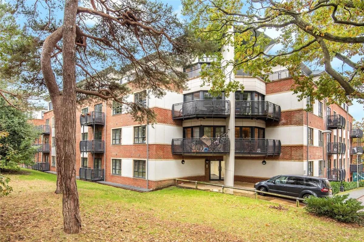 Luxury Apartments - Wallis Square, Farnborough Farnborough  Bagian luar foto